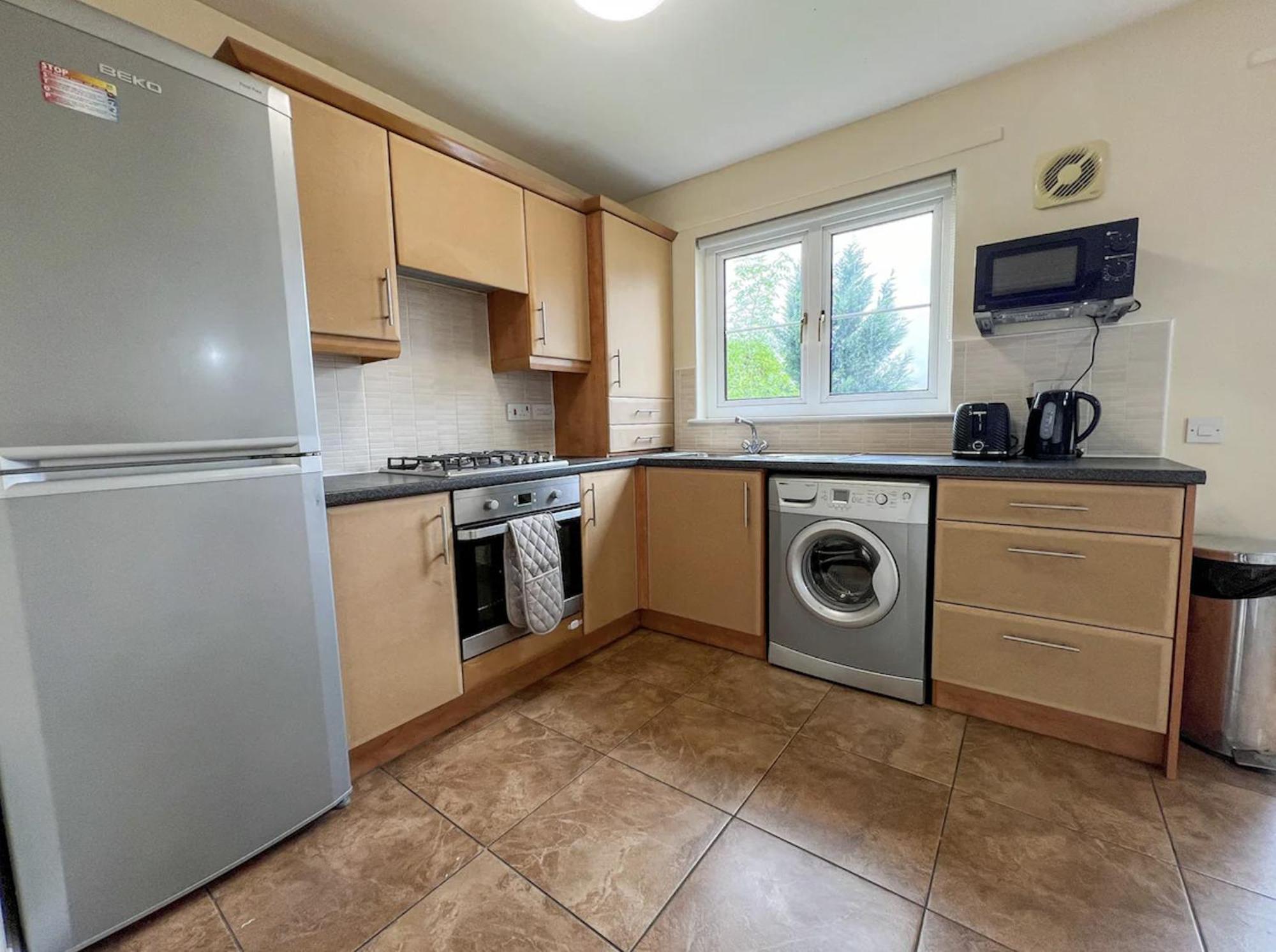 Glasgow Central - Entire House - Free Parking , Free Super Fast Wifi , Private Garden & Parking Security Exterior foto